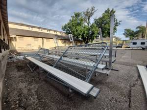 lot 504 image: Aluminum Bleacher and Fencing Set - Disassembled&nbsp