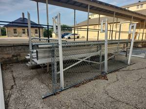 lot 505 image: Aluminum Bleacher and Fencing Set