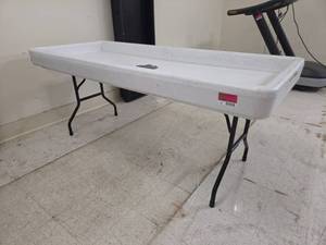lot 1010 image: Fill N Chill Party Table