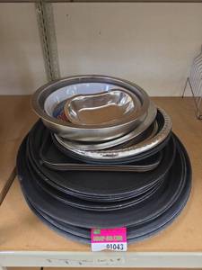 lot 1043 image: Assorted Lot of Serving Trays - Varying SizesStyles