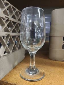 lot 22012 image: Commercial Glasses w Dishwasher Rack&nbsp