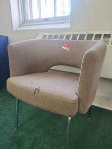 lot 22052 image: Upholstered Barrel Accent Chair w Metal Legs
