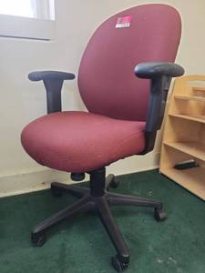 lot 22059 image: Office Task Chair Burgundy Fabric Adjustable Arms