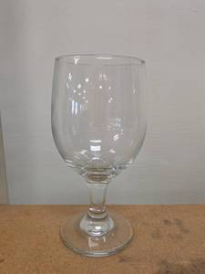 lot 22134 image: Commercial Glasses w Dishwasher Rack&nbsp