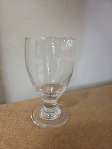 lot 22140 image: Commercial Glasses w Dishwasher Rack&nbsp
