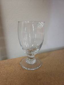 lot 22141 image: Commercial Glasses w Dishwasher Rack&nbsp