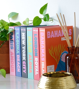 lot 43713 image: DesignWorks Ink Laguna Beach Book Storage Container with Lid TBBX-100