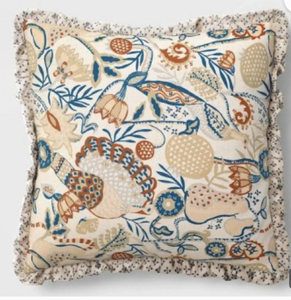 lot 44429 image: Decorative Pillow with Floral Pattern and Lace Trim