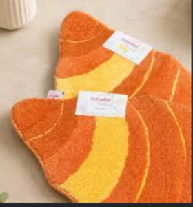 lot 44494 image: Croissant-Shaped Accent Rug Orange Yellow 3-Piece Set