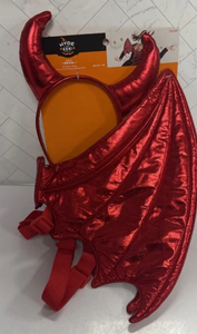 lot 44228 image: Hyde & EEK Devil Costume Accessory Set with Headband and Wings