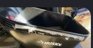 lot 44381 image: Husky Steel Wheelbarrow 6 cu ft Poly Tray
