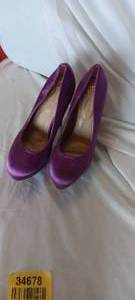 lot 34678 image: Elegant Collection brand, purple suede pump in size 7.5