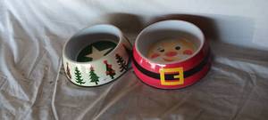 lot 34691 image: 2 Holiday Pet bowls