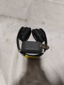 lot 34776 image: Black sound protection earmuffs