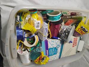 lot 35001 image: Bundle of art supplies, craft sticks, assortment of balloon ribbon colors, Christmas craft supplies