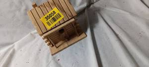 lot 35058 image: Wooden Birdhouse
