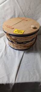 lot 35064 image: Wood woven picnic basket with lid and handle