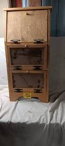 lot 35074 image: Wooden Potato box with extra storage
