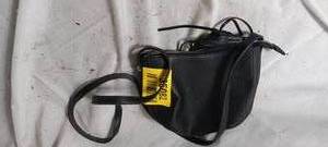 lot 35082 image: Black Cross Body Womans Bag.