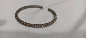 lot 35118 image: costume bracelet