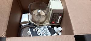 lot 35130 image: Vintage kitchen blender, bundle for christmas decor and candles, plastic christmas buckets