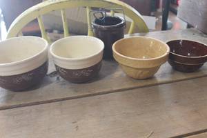 lot 4423 image: Crock Bowls & More needs cleaning