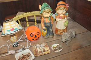 lot 4436 image: Vintage Figurines, Lamp untested and More