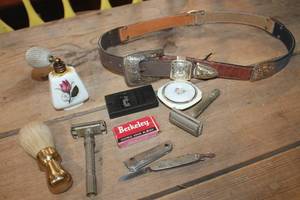 lot 4438 image: Vintage Razors, Belt and More