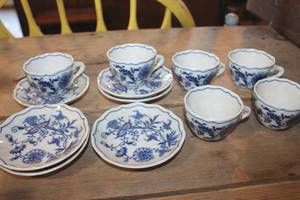 lot 4452 image: Blue and White Small Tea Cups