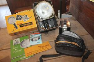 lot 4480 image: IOB Vtg. Kodak Flash, Brownie Camera & More