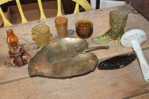 lot 4484 image: Brass Trinket Dish, Mini Oil Lamp & More