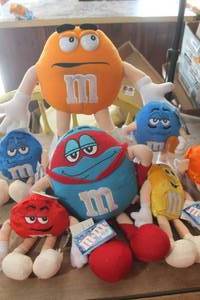 lot 4526 image: M&M Toys some NWTs
