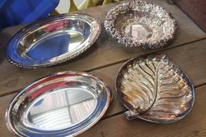 lot 4538 image: Vintage Silver Serving Dishes