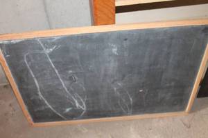 lot 4548 image: Chalkboard 32 x 34