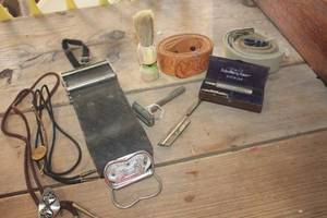 lot 4571 image: Vintage Razor, Strap and More