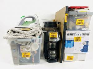lot 64009 image: Lot of miscellaneous items