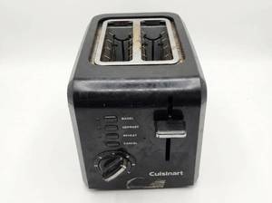 lot 64018 image: Cuisinart 2-Slice Toaster