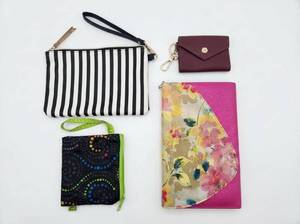 lot 64025 image: Lot of 4 Coin Bags