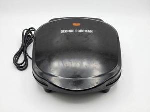 lot 64028 image: George Foreman IndoorOutdoor Electric Grill