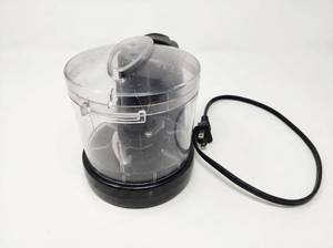 lot 64036 image: Electric Food Processor Blender w Accessories