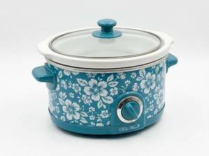 lot 64051 image: Pioneer Woman 1.5 Quart Slow Cooker Vintage Floral