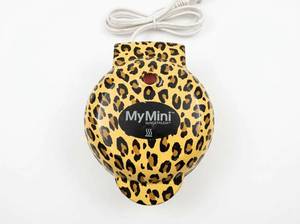 lot 64072 image: Nostalgia MyMini Leopard Print Waffle Maker
