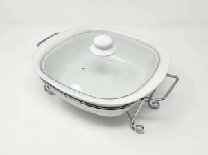 lot 64113 image: Square Glass Casserole Dish w Lid & Wire Stand