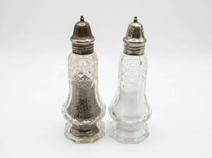 lot 64123 image: Shannon Crystal Salt and Pepper Shakers w Metal Tops