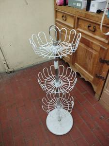 lot 25911 image: freestanding 3-tier revolving shoe rack