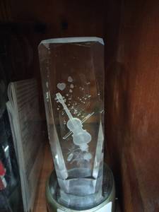 lot 25936 image: LED Crystal 3D Laser Engraved Violin Decorative Light