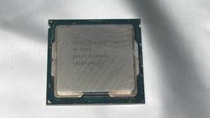 lot 32 image: Intel Core i5-9400 6-Core Processor SR6CH 2.9 GHz - Retail $0