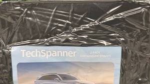 lot 103 image: TechSpanner 2-Pack Car Window Shades 39.8 x 18.9 inch - Retail $0