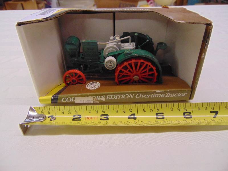 lot 2092 image: John Deere Overtime Tractor 132 scale No. 5607