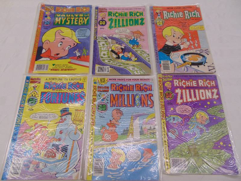 lot 2096 image: 13 Richie Rich Comics